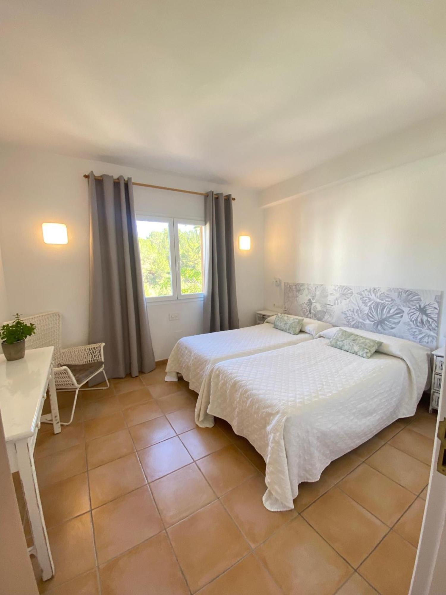 Apartamentos Ferrer Playa DPlaya Des Figueral المظهر الخارجي الصورة