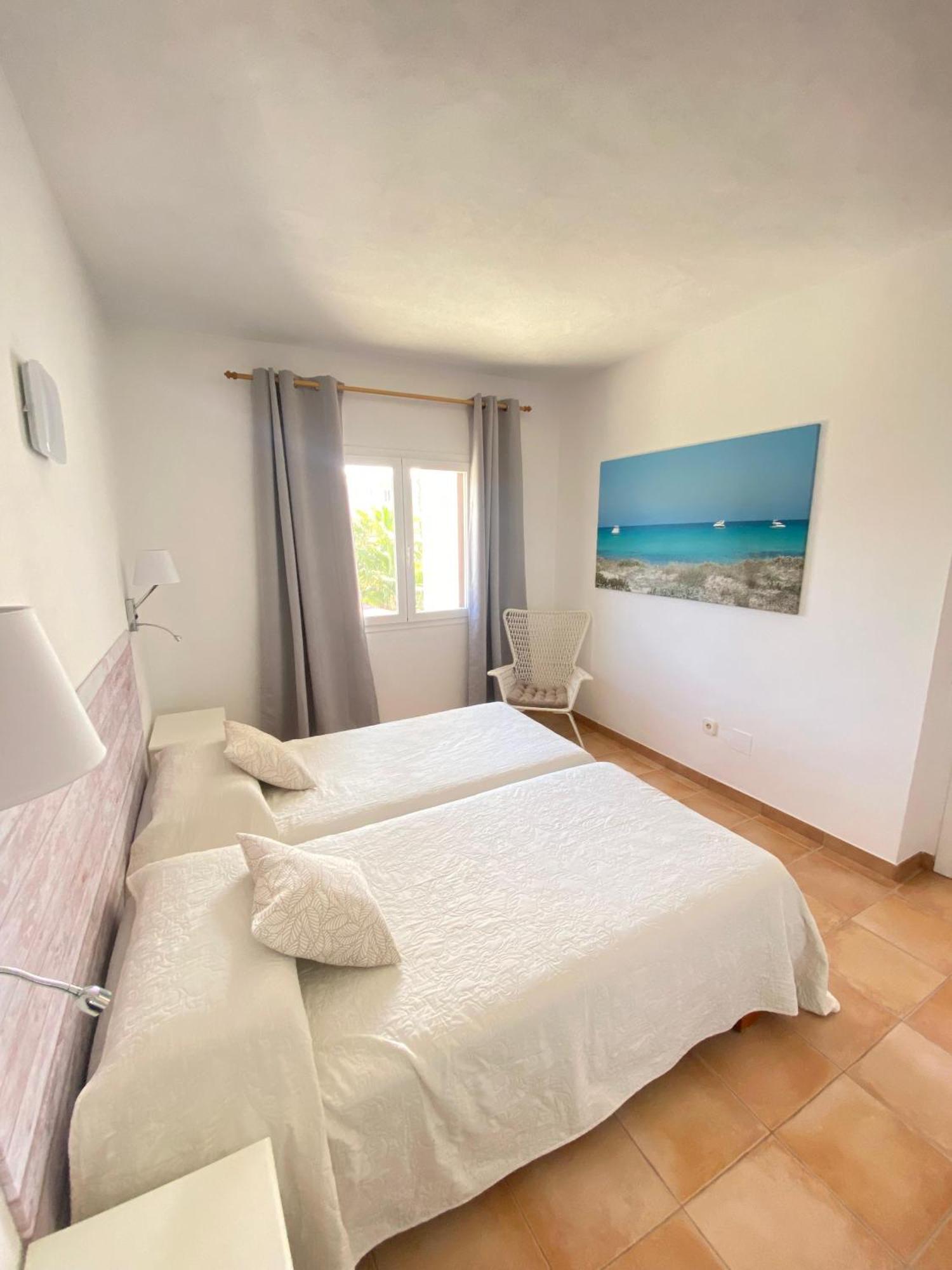 Apartamentos Ferrer Playa DPlaya Des Figueral المظهر الخارجي الصورة