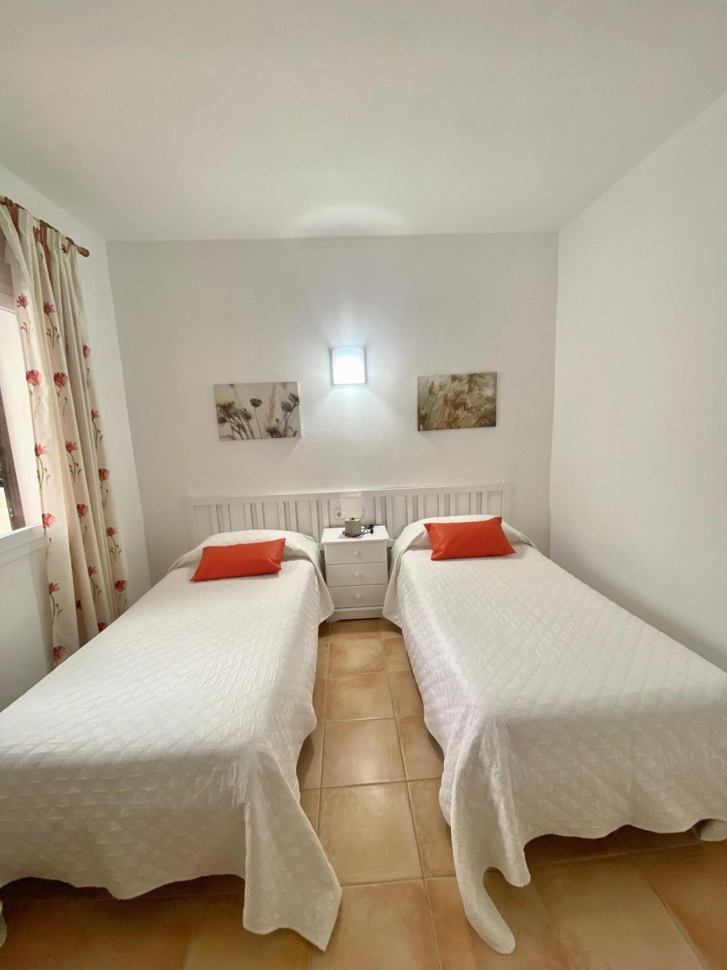 Apartamentos Ferrer Playa DPlaya Des Figueral المظهر الخارجي الصورة